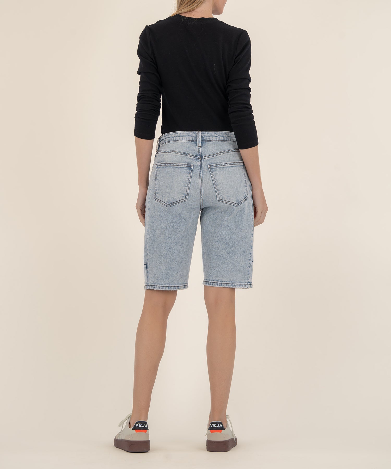 Ashley High Rise Barrel Legs
