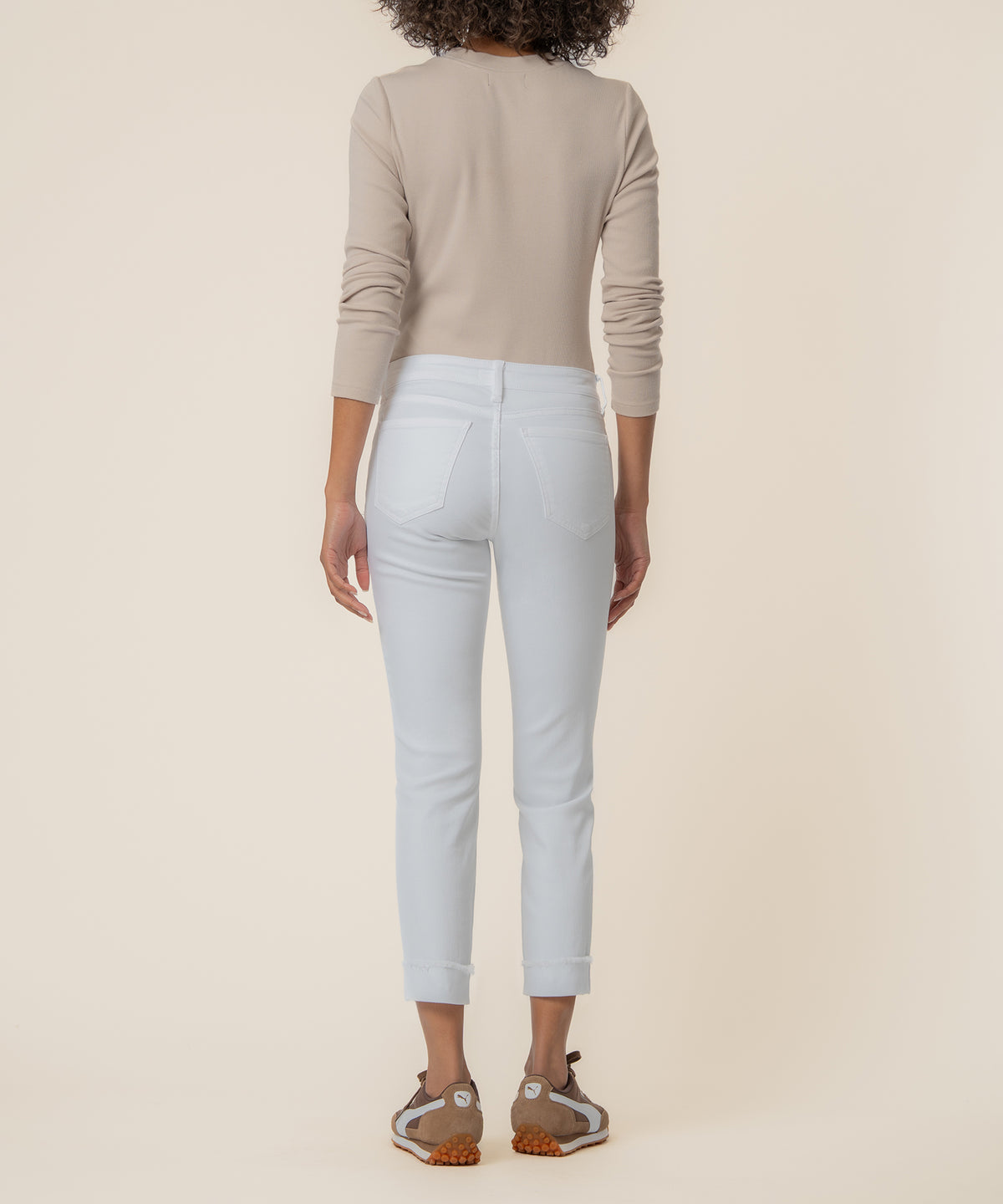 Amy Mid Rise Crop Straight Leg