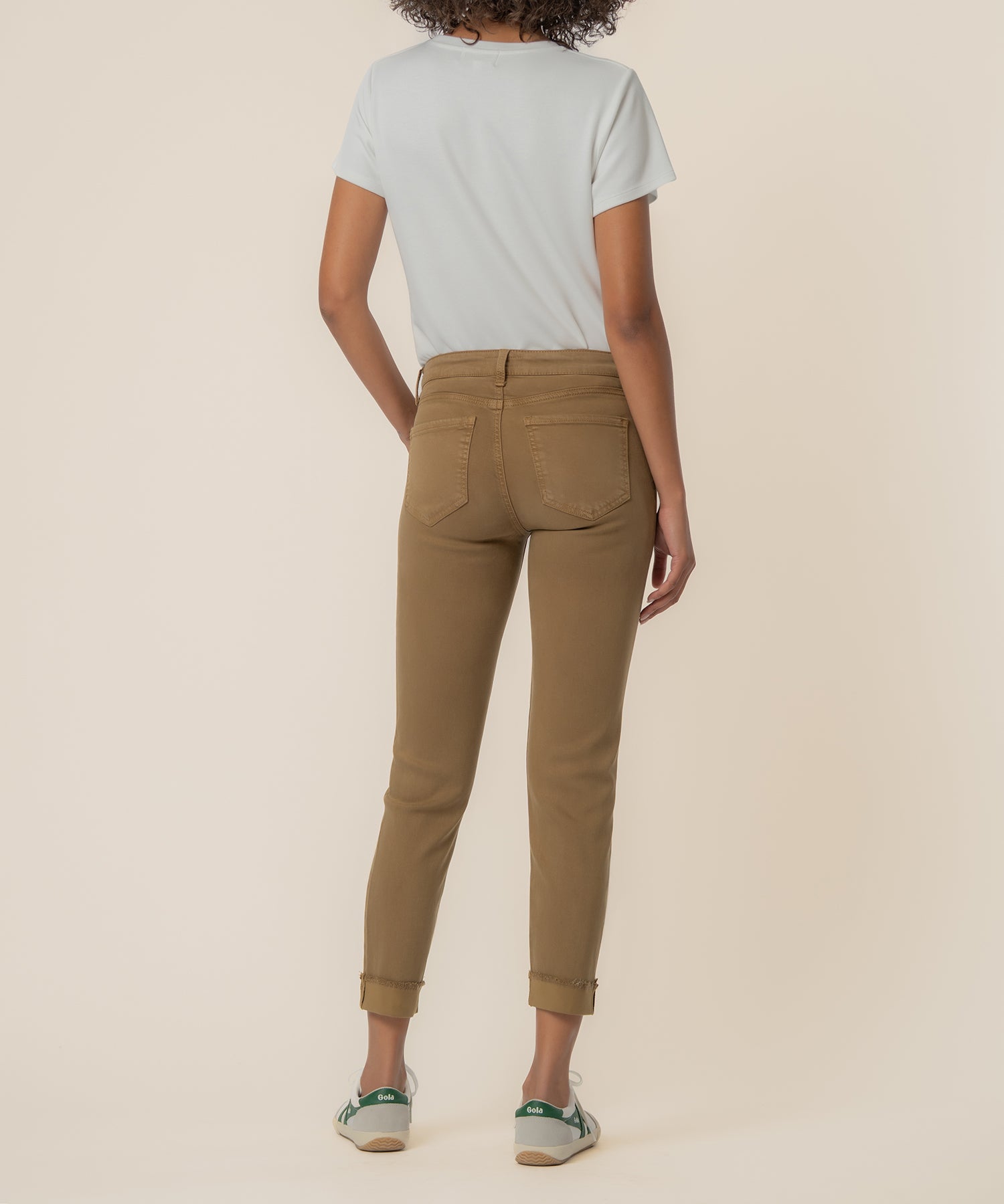 Amy Mid Rise Crop Straight Leg