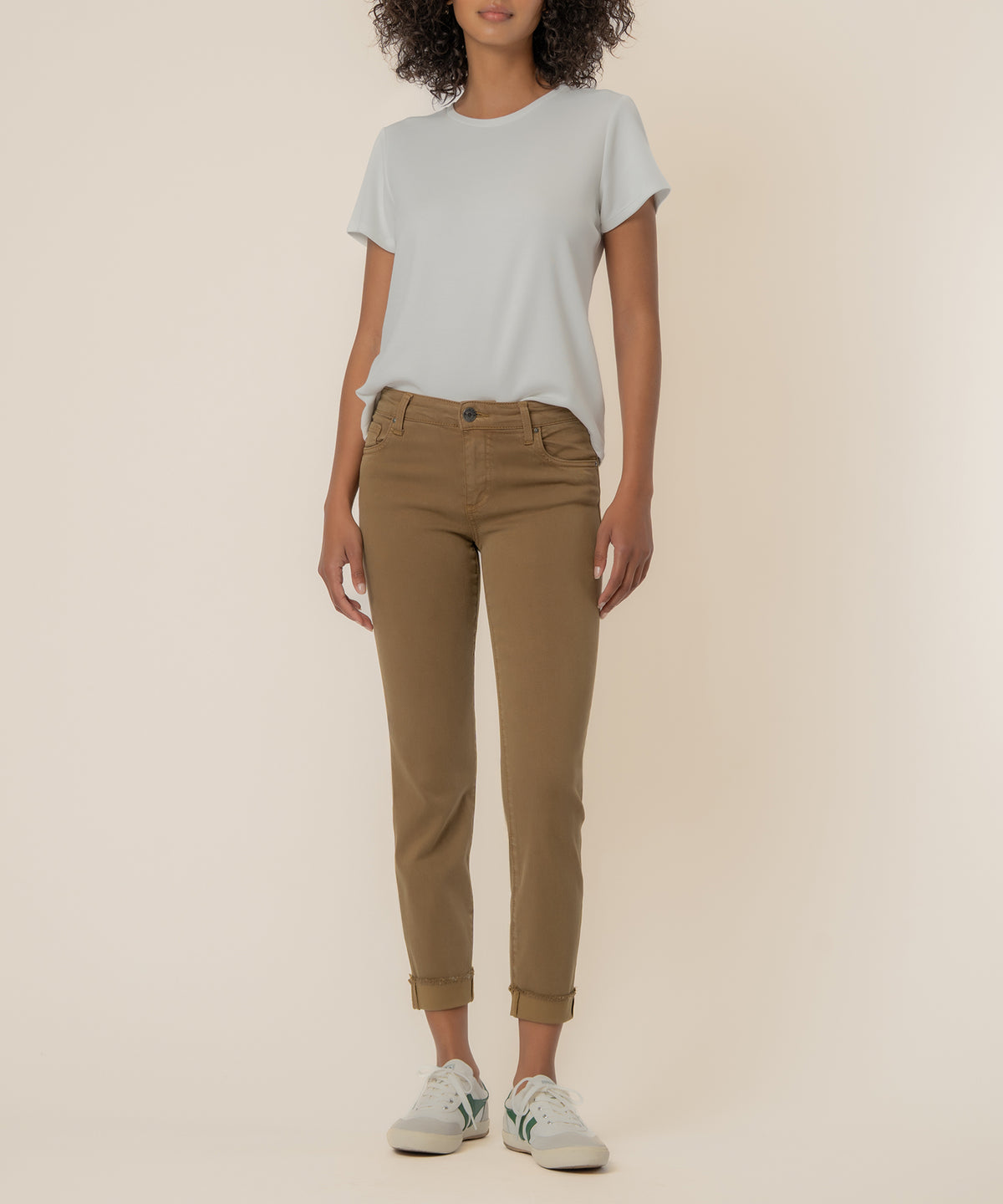 Amy Mid Rise Crop Straight Leg