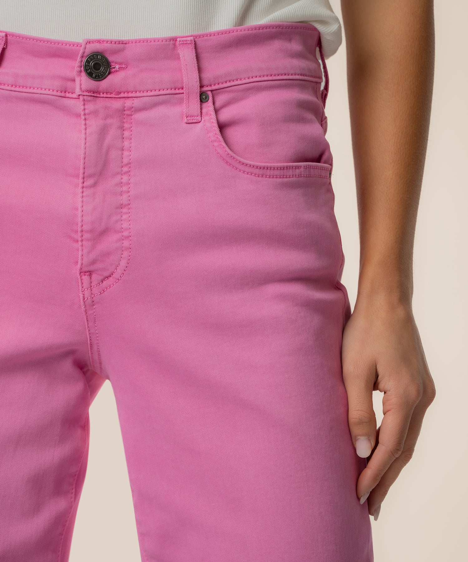 Avery High Rise Straight Leg