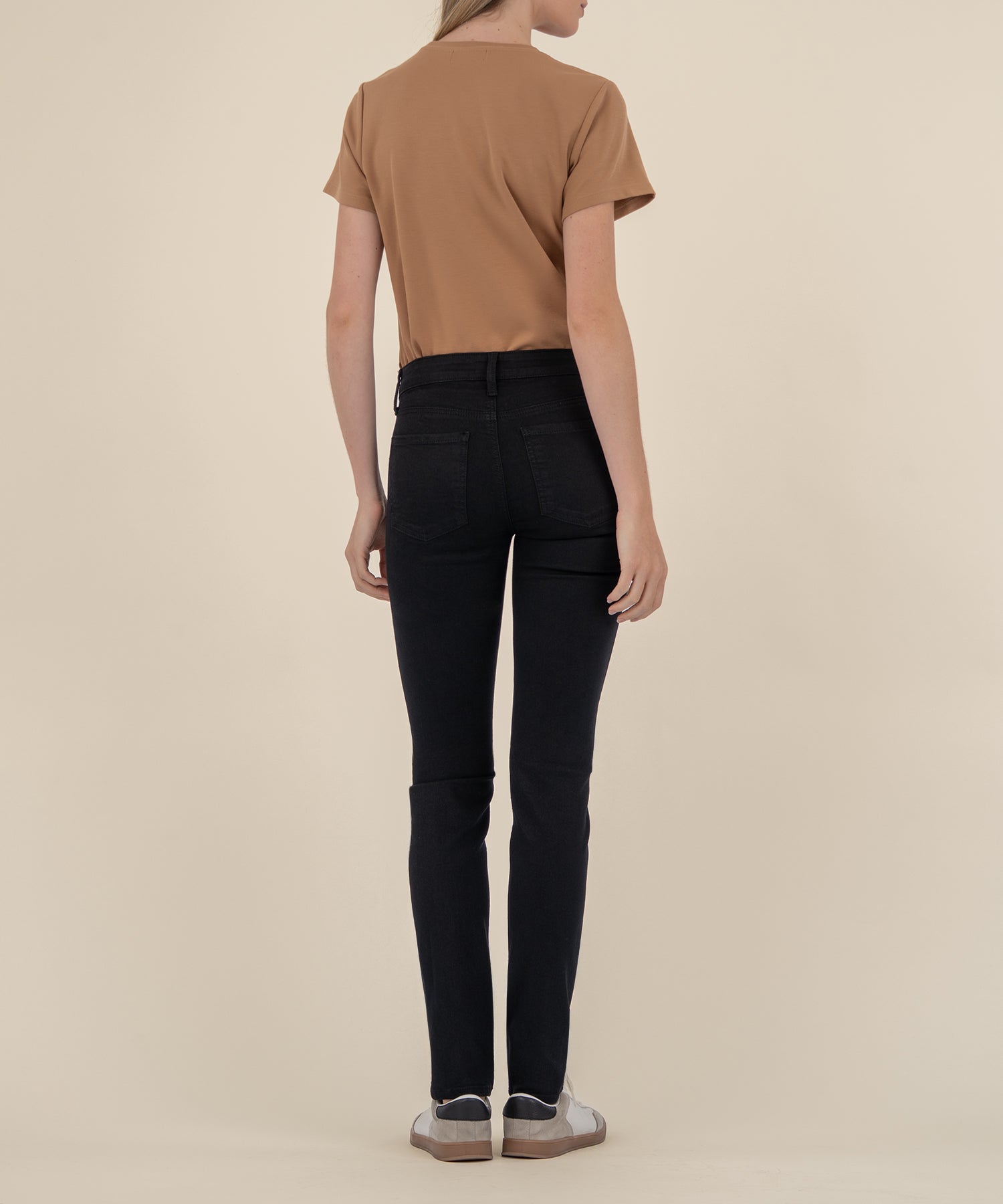 Diana Mid Rise Relaxed Fit Skinny