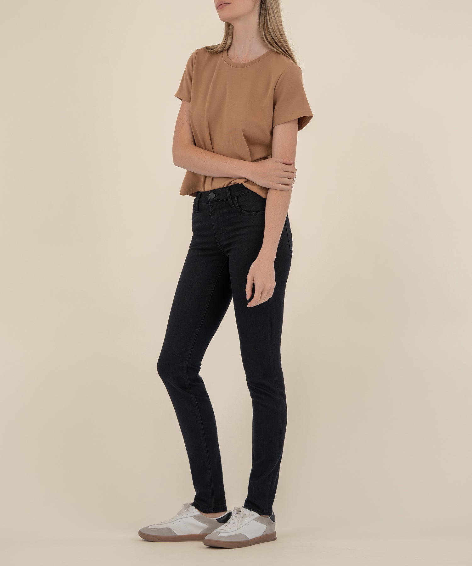 Diana Mid Rise Relaxed Fit Skinny