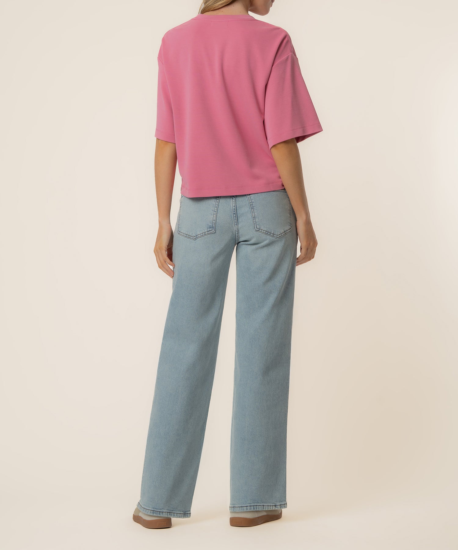 Reina Boxy Tee