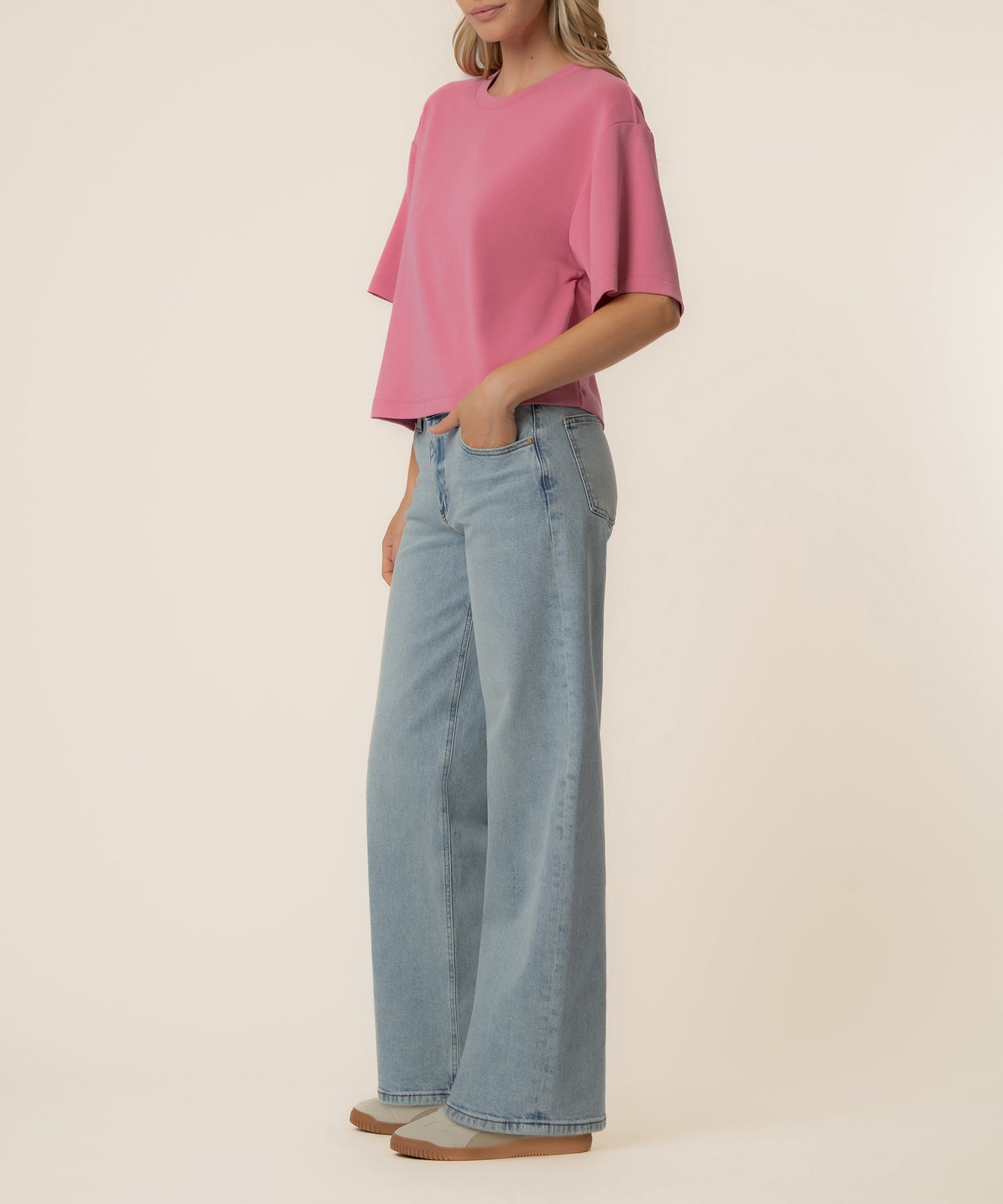 Reina Boxy Tee
